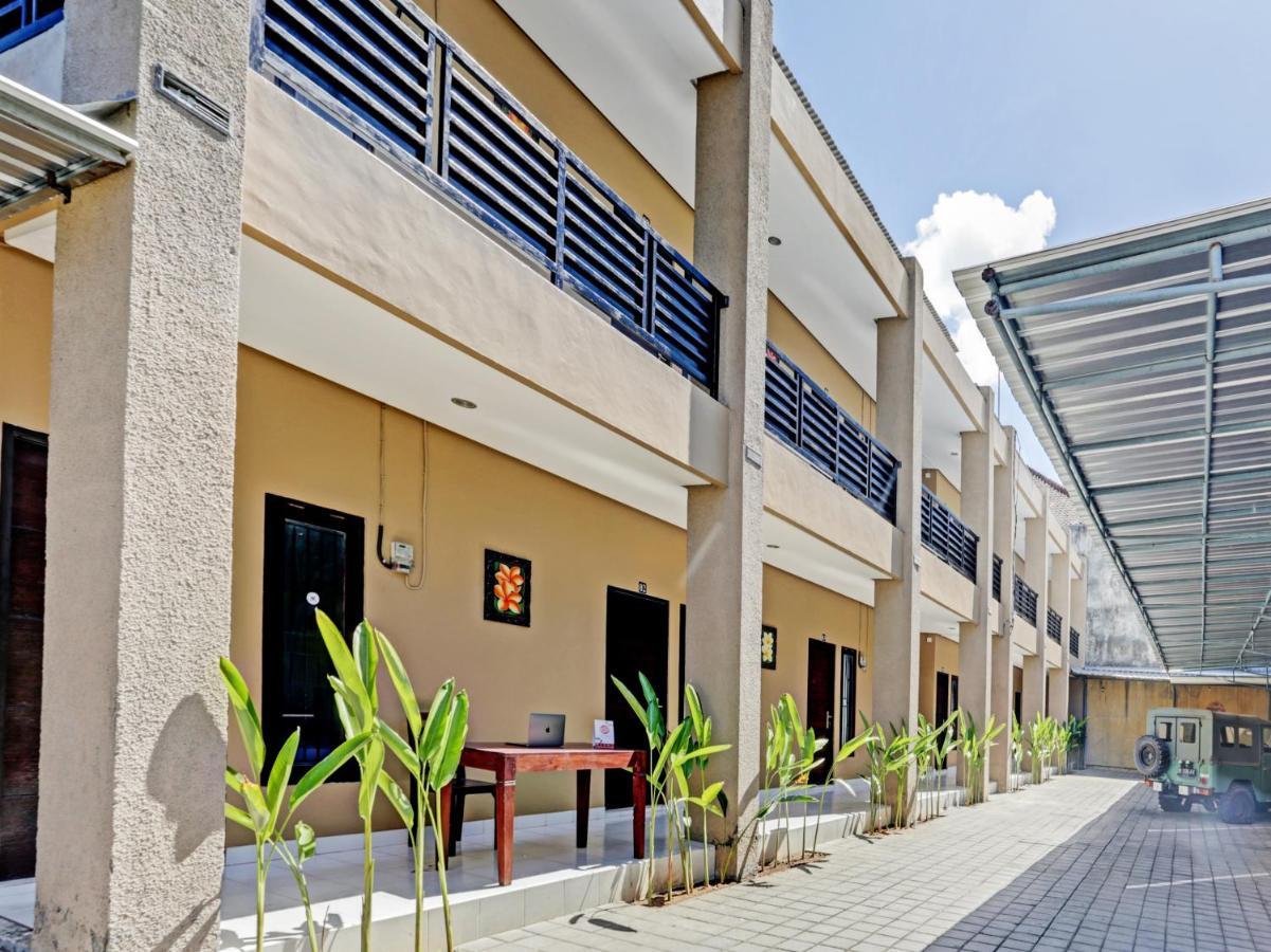 Oyo 90456 Moh Yamin Residence Balian Exterior photo